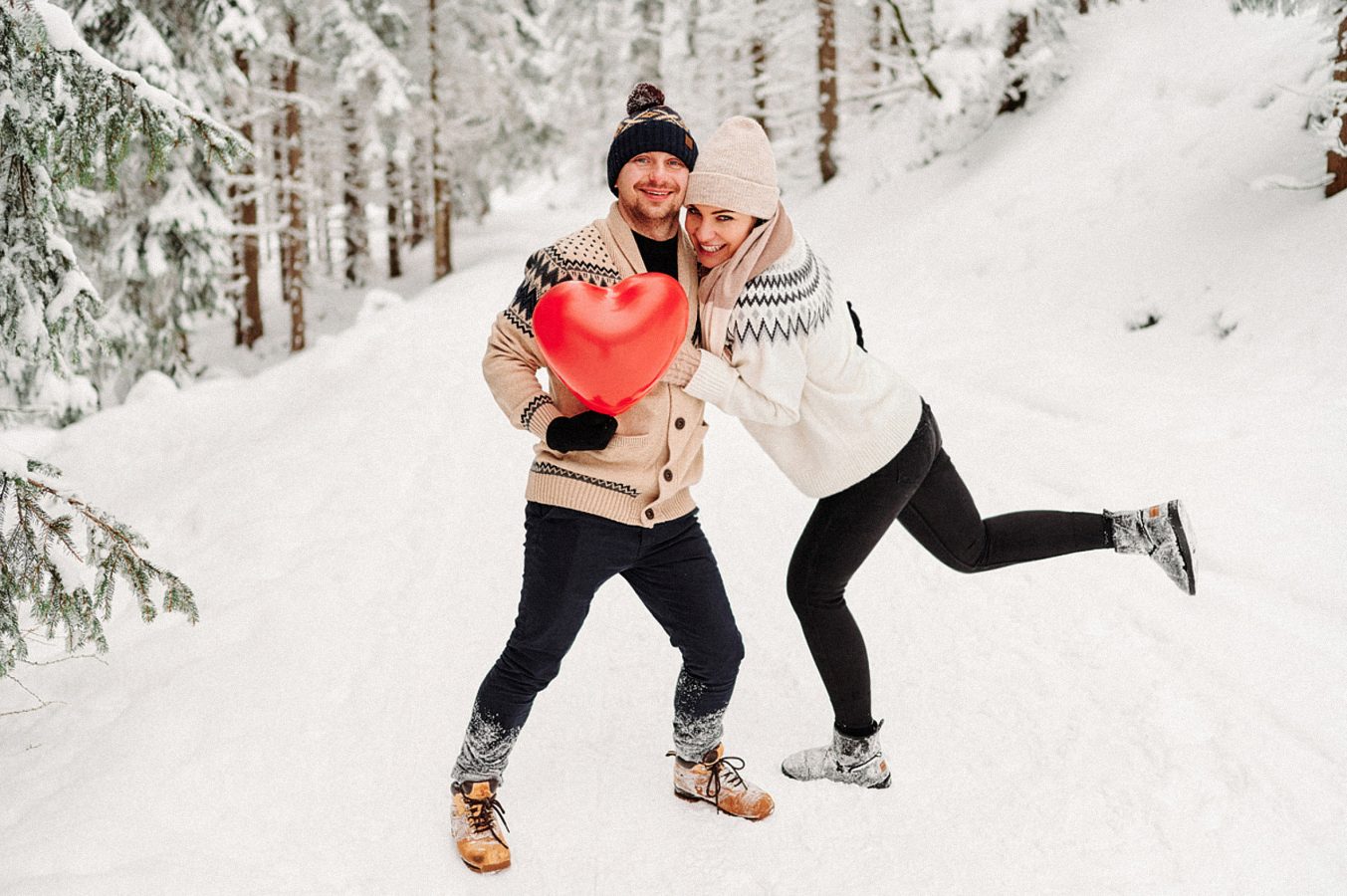 027_pary_nastrone2024